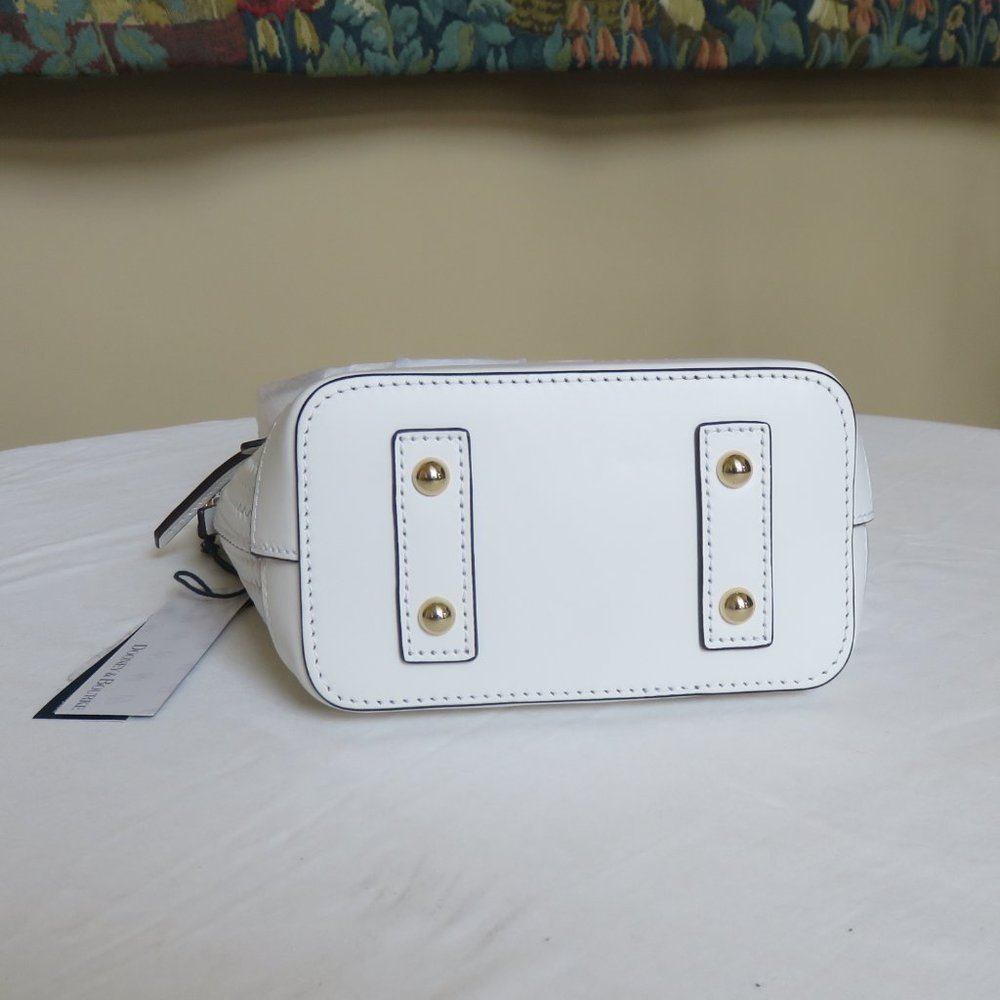 Dooney and Bourke white crossbody NWT - Picture 8 of 9